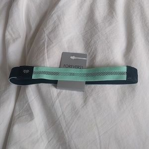 ✨3/$15✨ Sports Headband